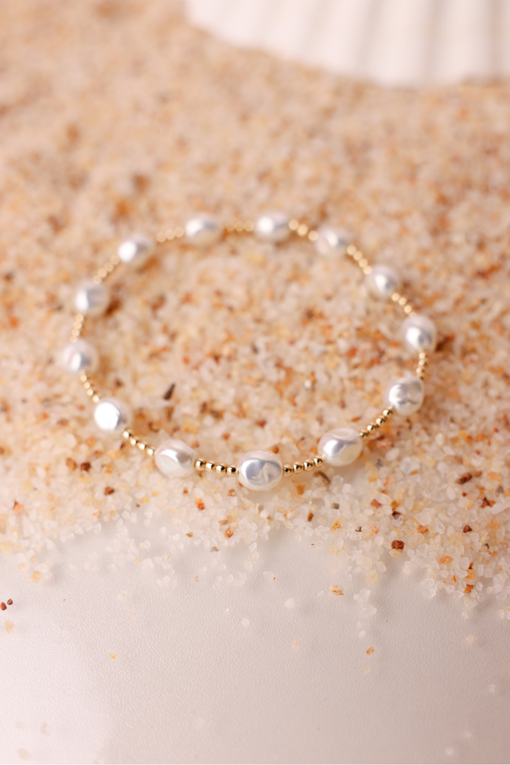 Bri Pearl Bracelet in Gold