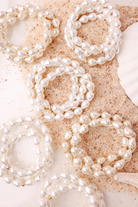 Bella Pearl Bracelet in Gold