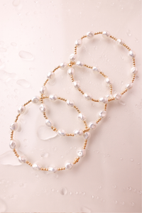 Bri Pearl Bracelet in Gold