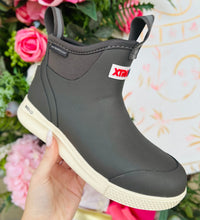 Xtratuf-Women's 6 in Ankle Deck Boot Sport-Dark Gull Gray