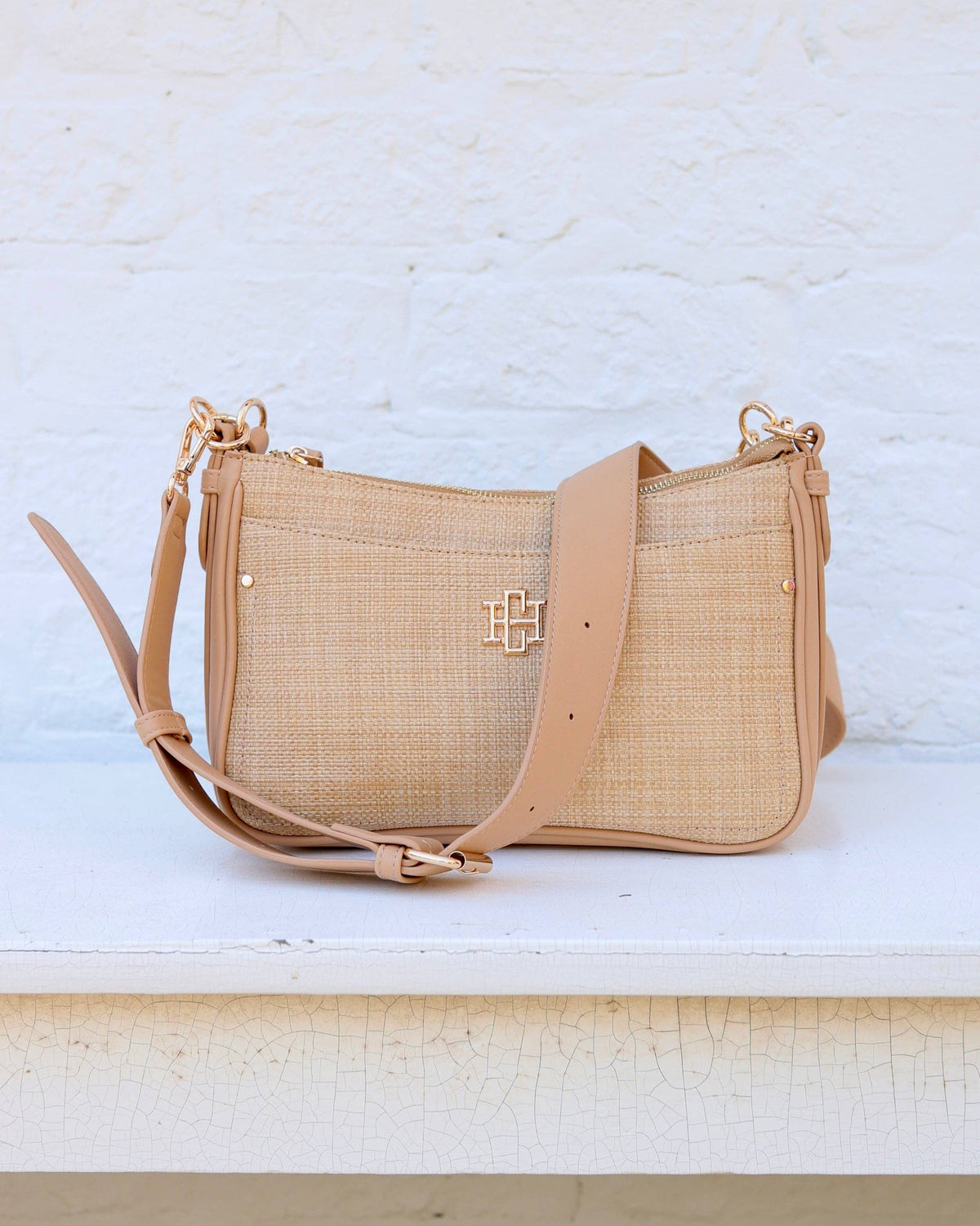 Caroline Hill Paxton Crossbody with Pockets Natural