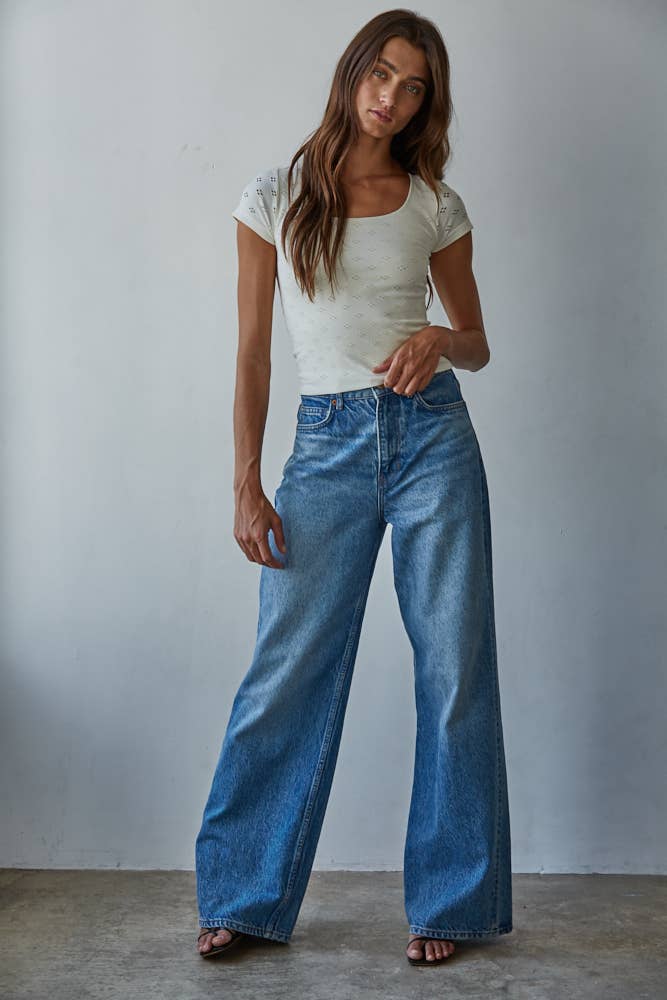 Seamless Eyelet Round Neck Short Sleeve Top