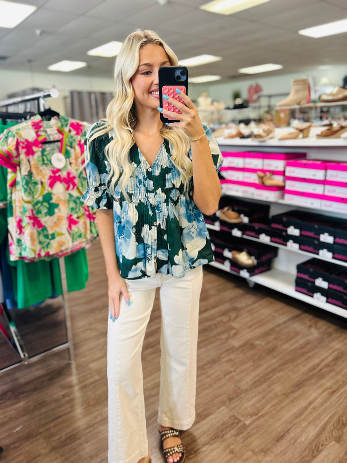 Floral print short puff sleeve blouse
