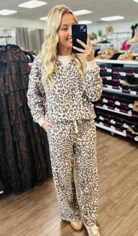 Leopard Boxy V-Insert Long Sleeve Knit Top