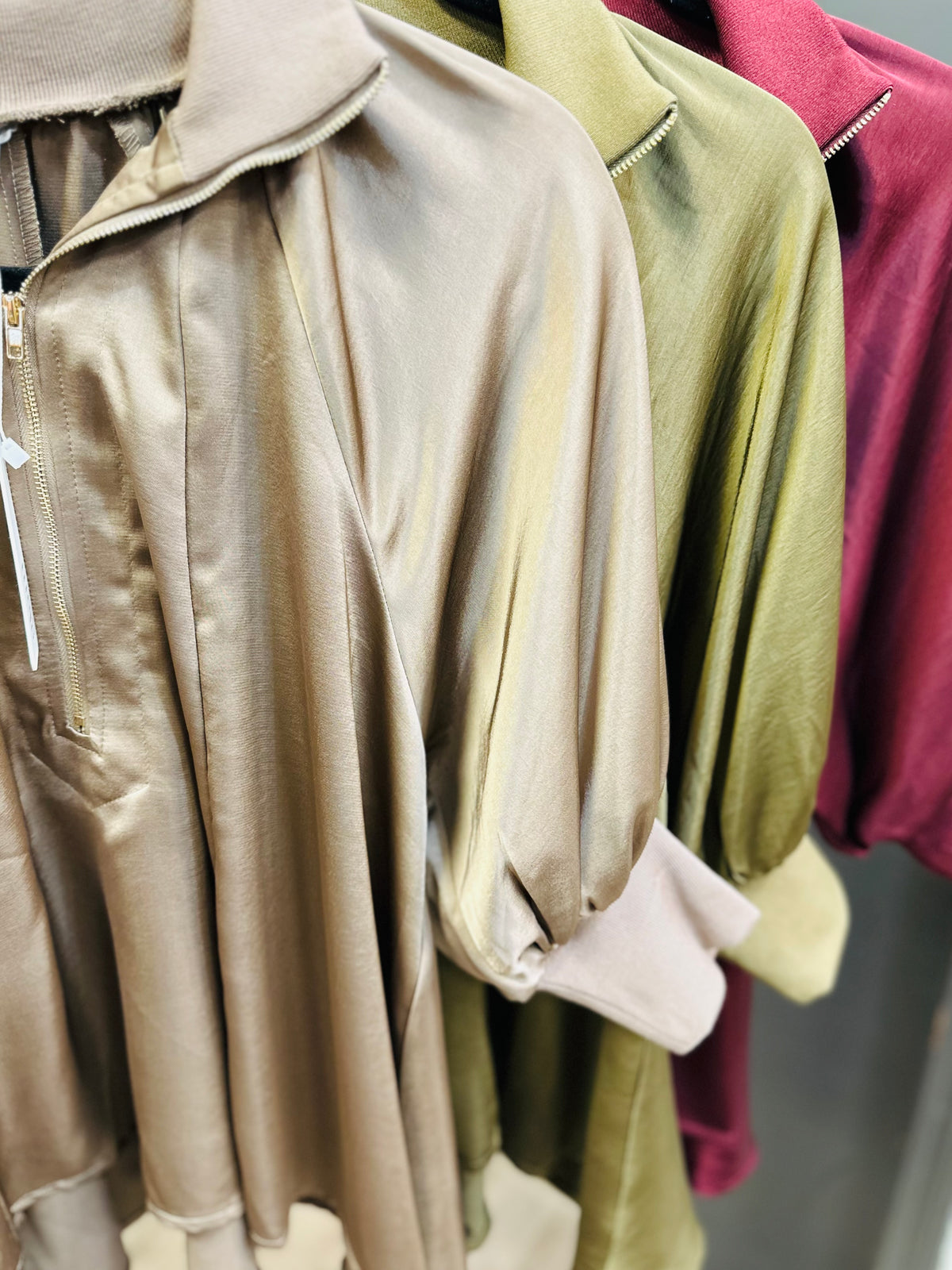 Mock Neck Band Puff Sleeve Blouse