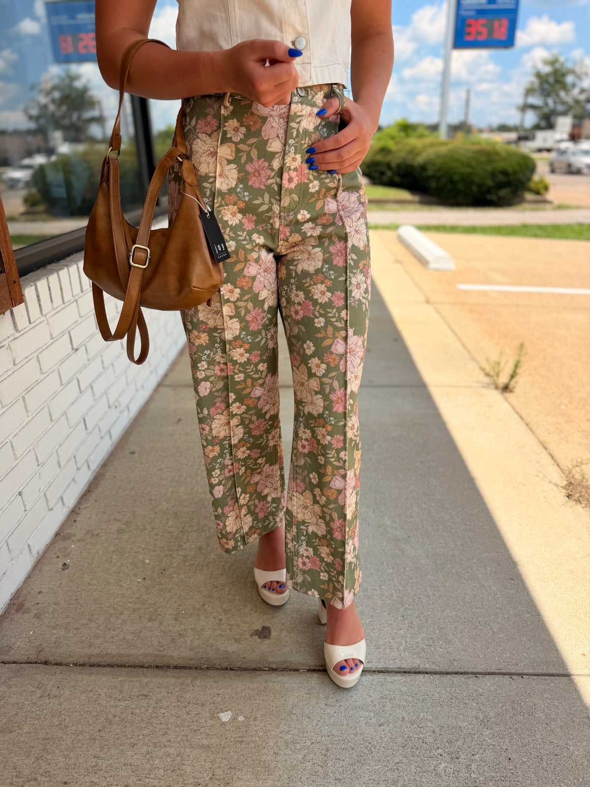 Floral print wide-leg pants
