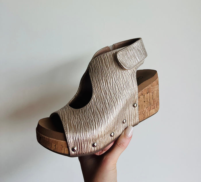 Corkys Frisky Wedge Shoe Champagne