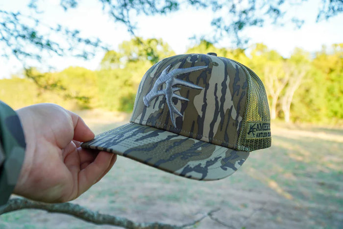 American  Antler Company - Mossy Oak Bottomland American Antler Symbol Snapback