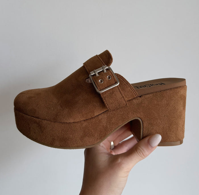 CORKYS Tell Me More 
tobacco Faux Suede