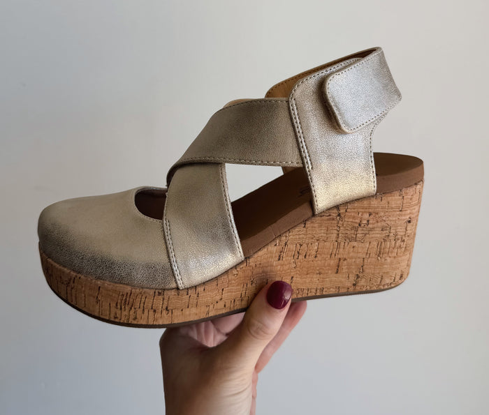 Corkys Case Closed Clogs Metallic