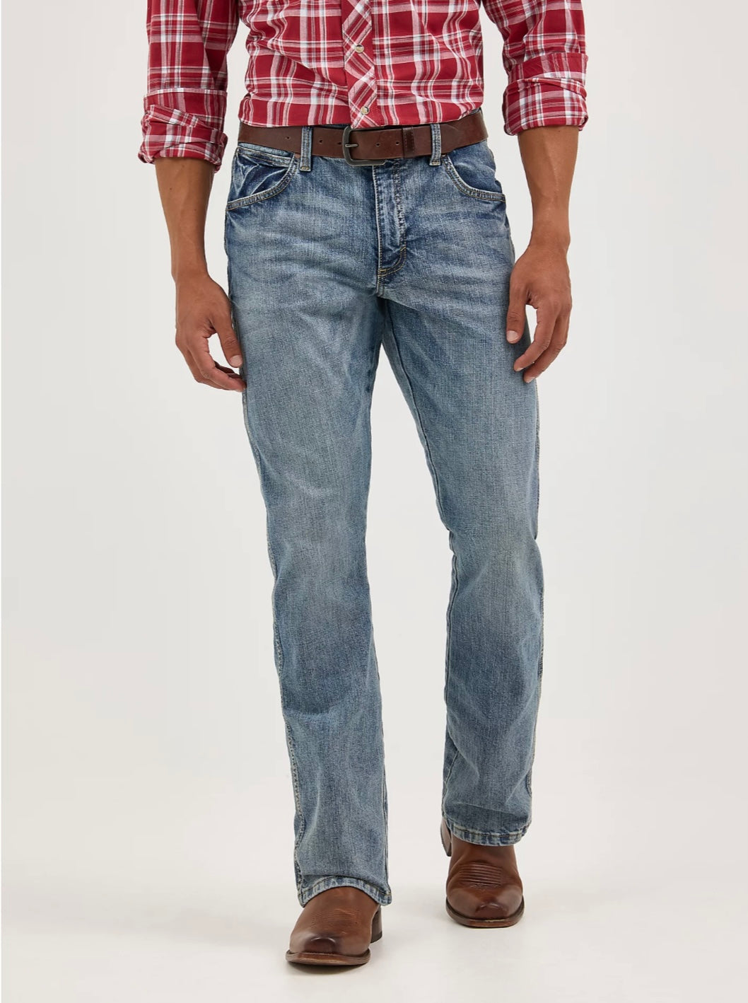 MEN'S WRANGLER RETRO® SLIM FIT BOOTCUT JEAN IN GREELEY