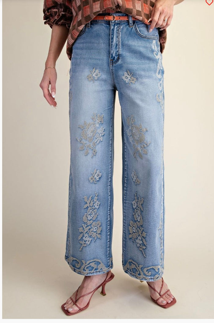 BORDER EMBO DETAILING STONE WASHED DENIM PANTS