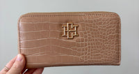 Caroline Hill Penelope Wallet