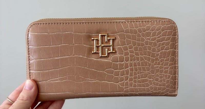 Caroline Hill Penelope Wallet