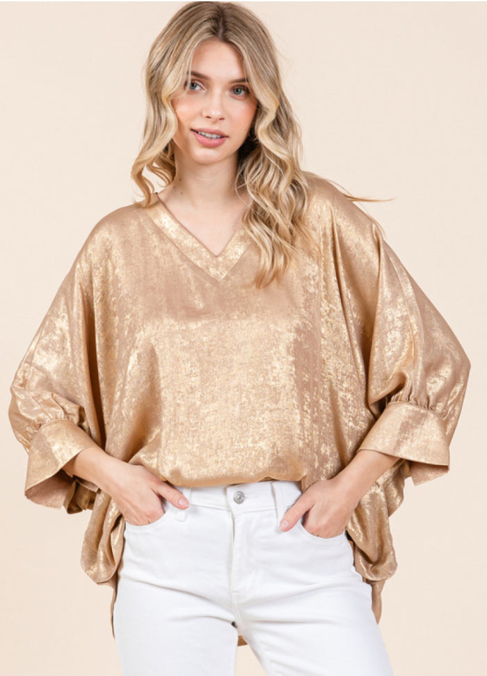 Metallic top with a V-neck