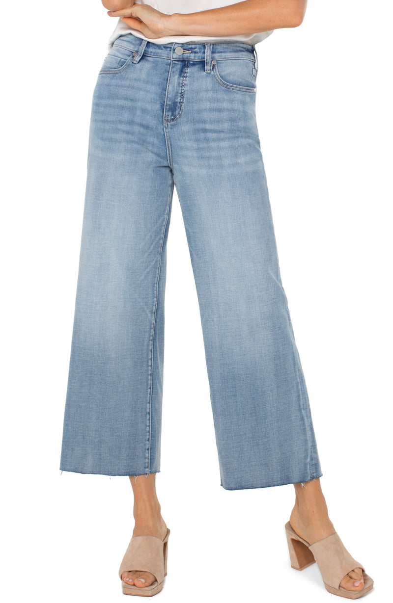 Liverpool stride hr crop w wide cut hem 26in ins