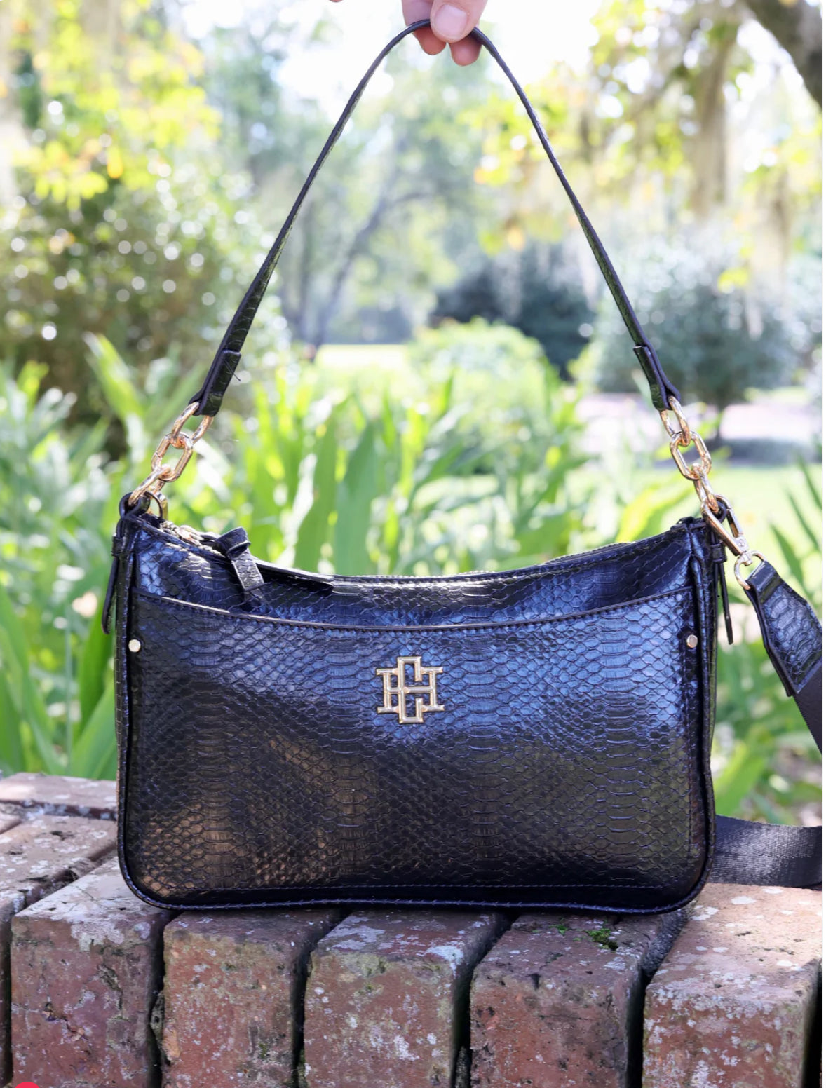 Caroline Hill Paxton Crossbody with Pockets BLACK ES