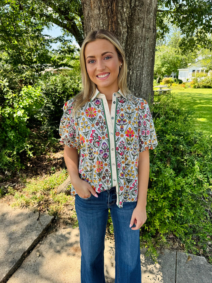 Floral print diamond pattern short bubble sleeve top