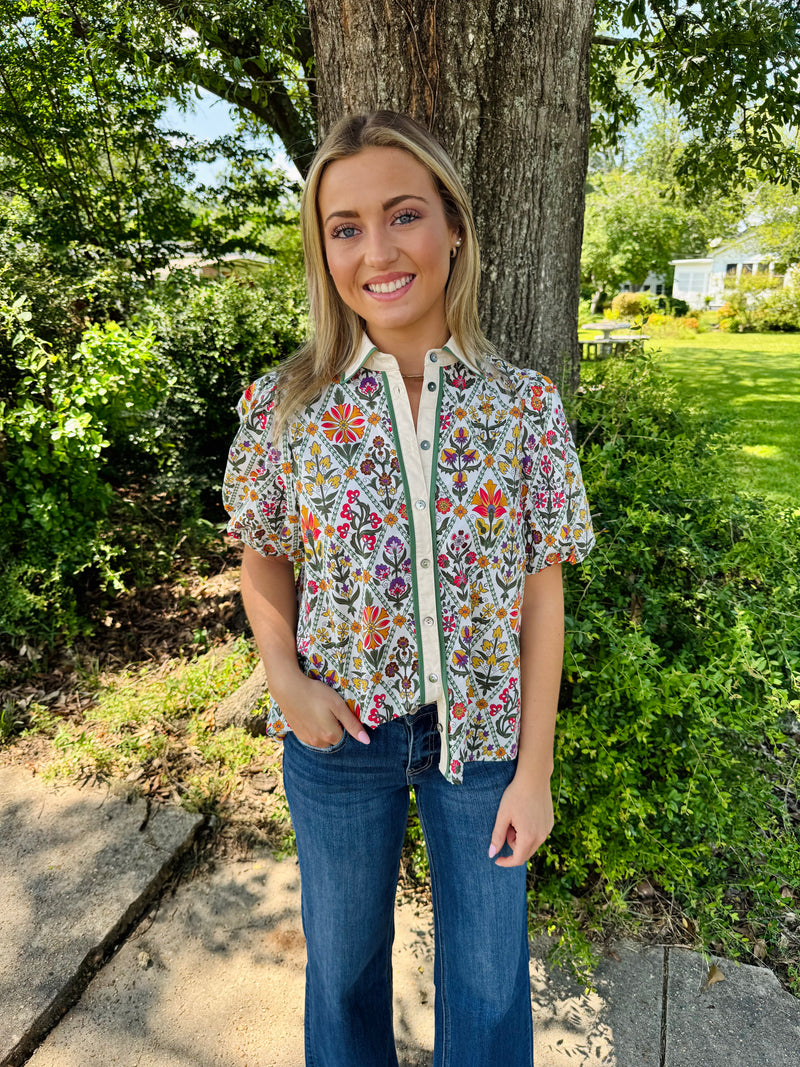 Floral print diamond pattern short bubble sleeve top