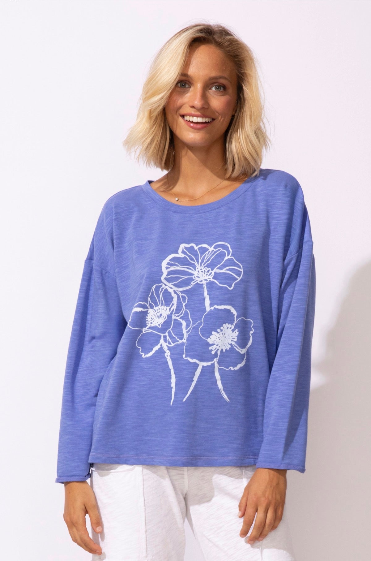 ESCAPE DESTINATION TERRY BLOOMS PULLOVER