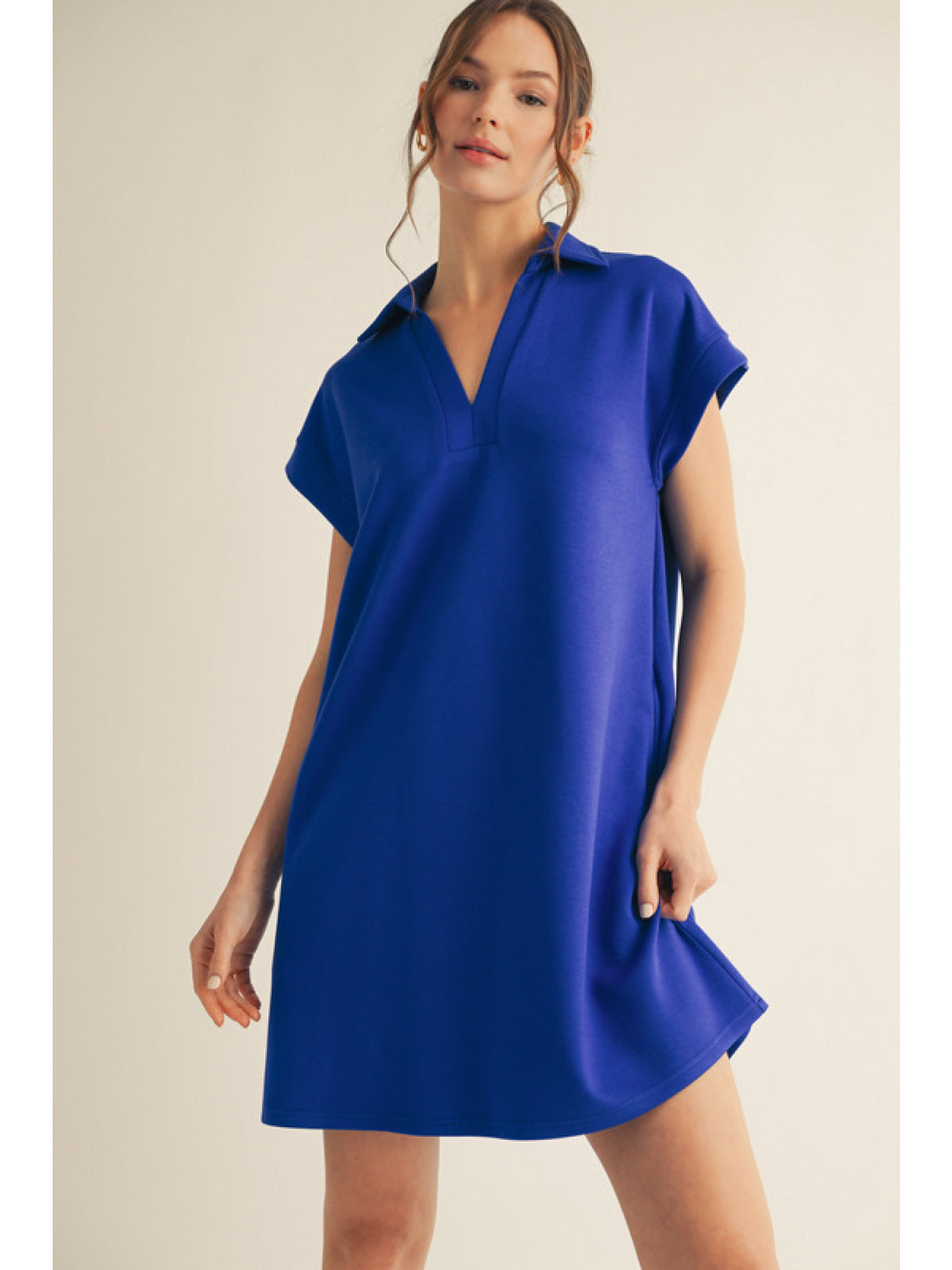 Solid dress with open collared neck