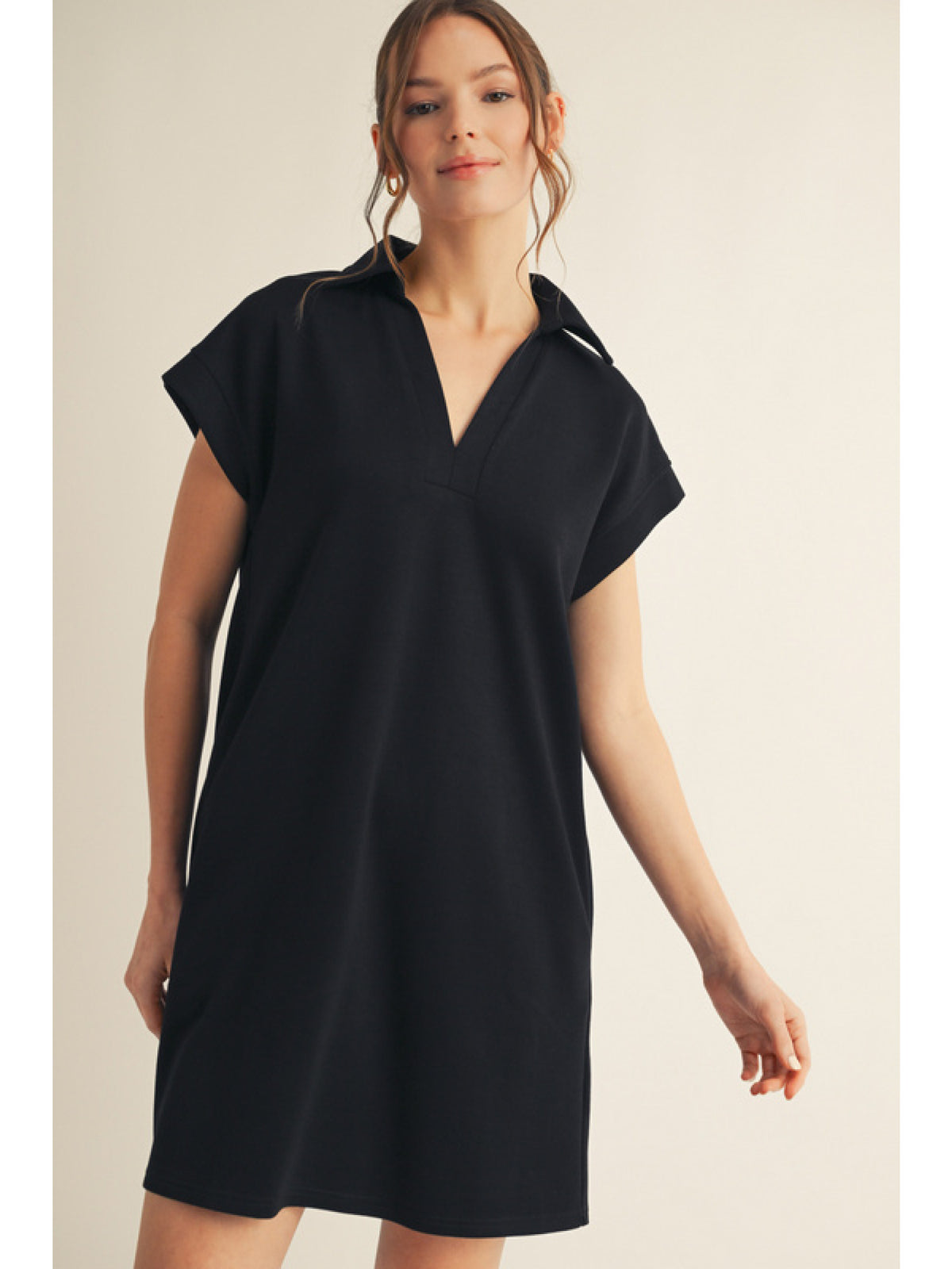 Solid dress with open collared neck