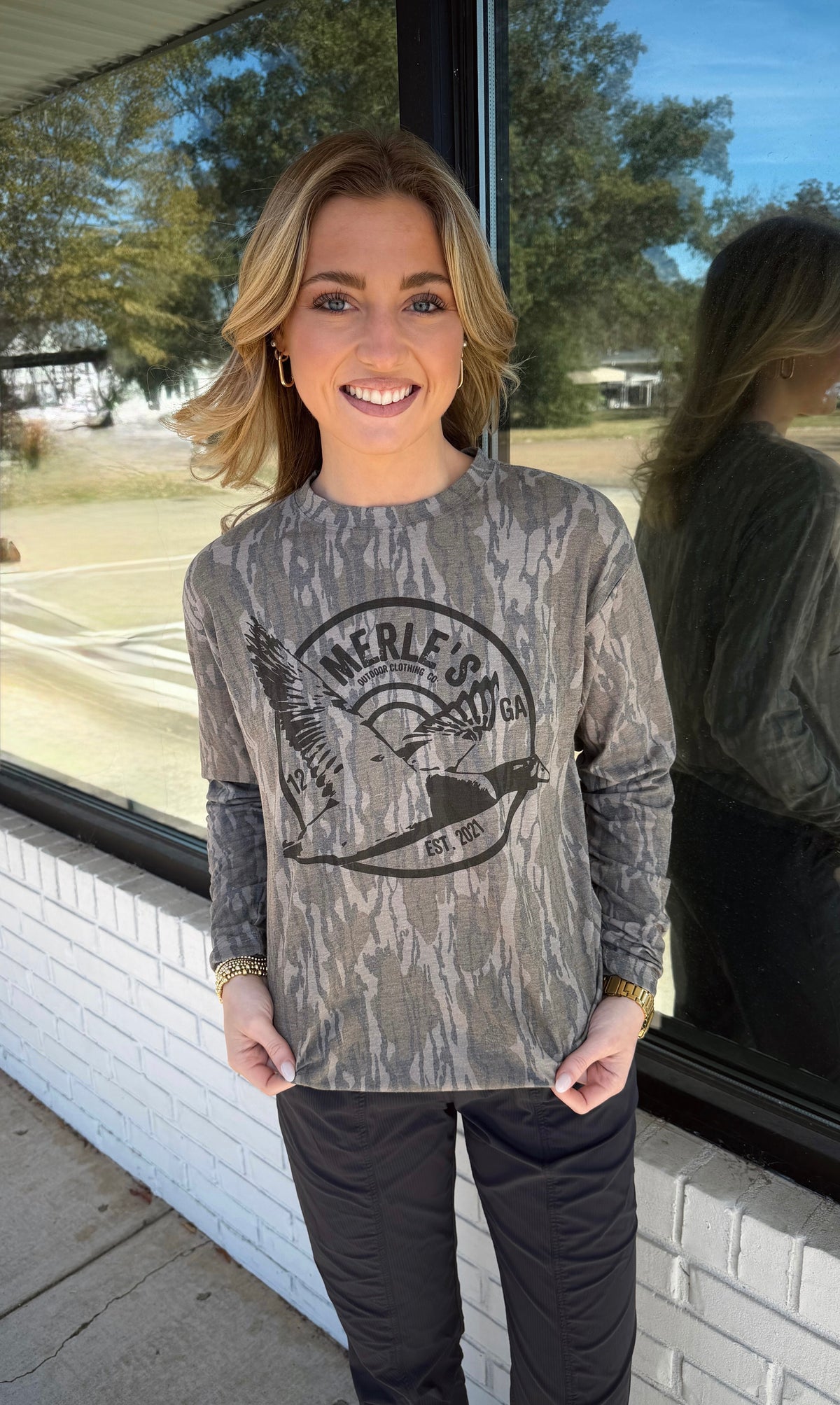 Merle’s LS mossy oak logo tee