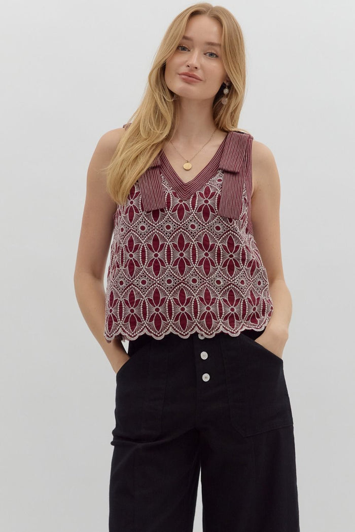Floral motif embroidered V-neck sleeveless