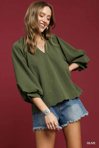 Textured Scallop Hem Blouse