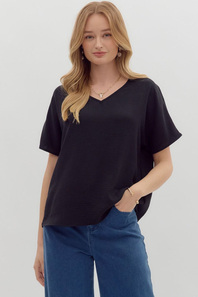 classic V-neck short sleeve pullover top