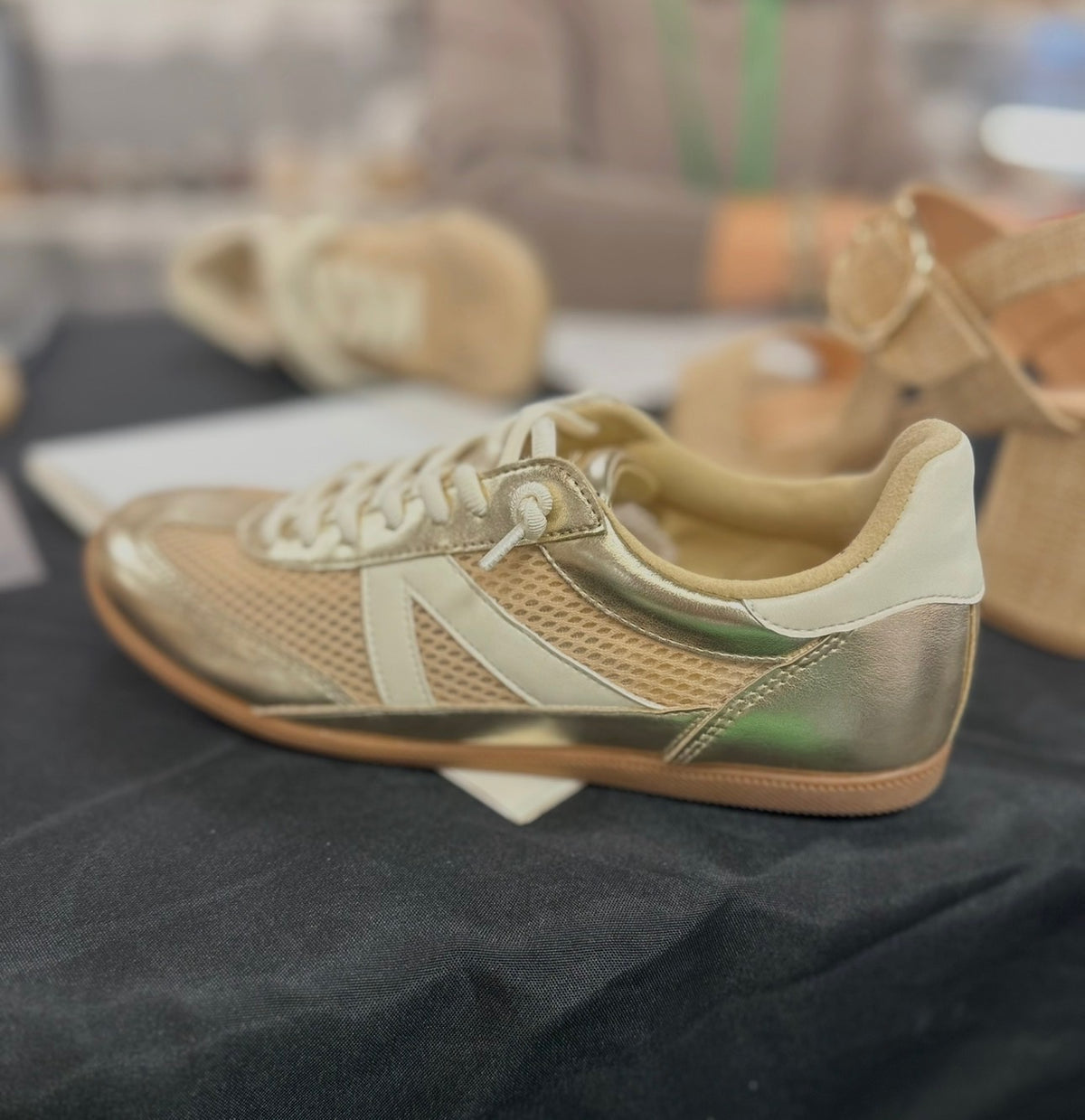 Soda Matthew Gold Sneaker