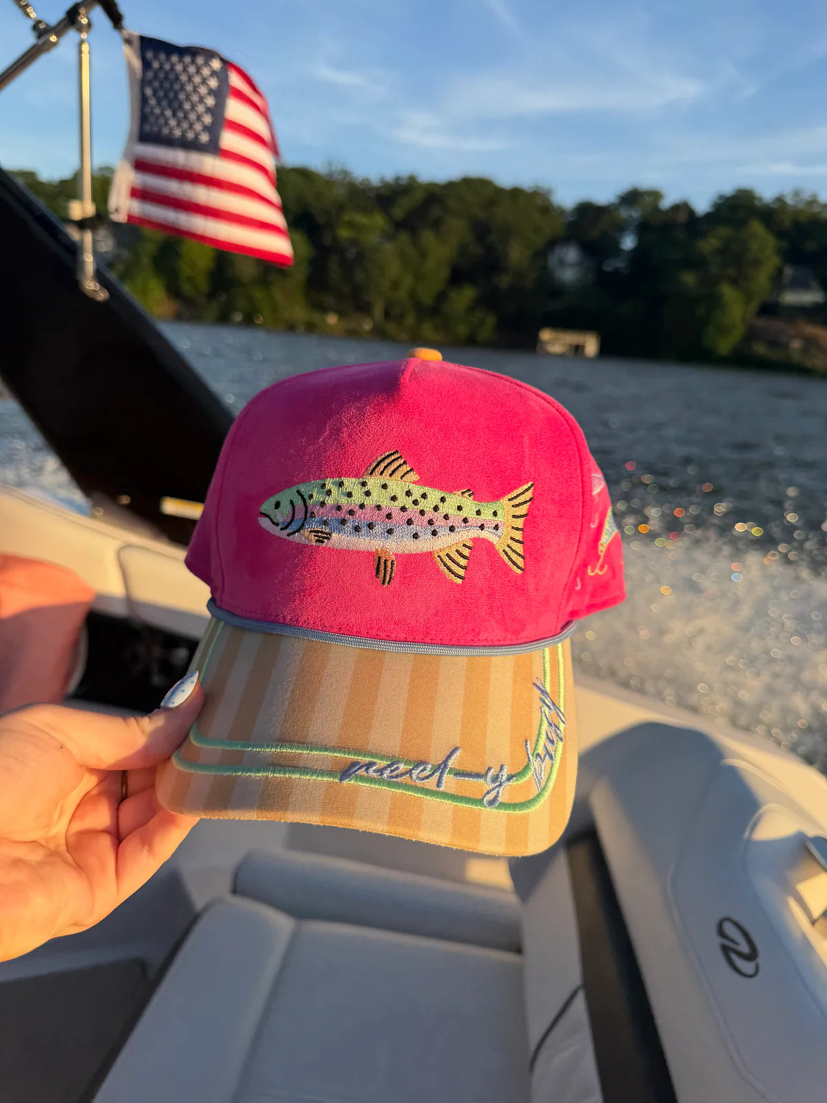 REEL-Y BUSY HAT
