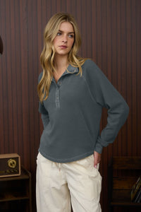 Pullover four Button Top