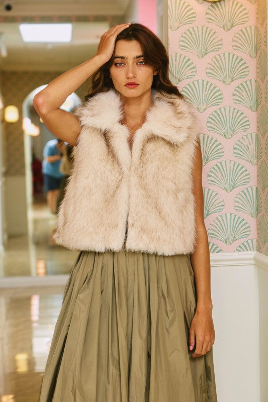 Soft Faux Fur Cropped Cozy Vest