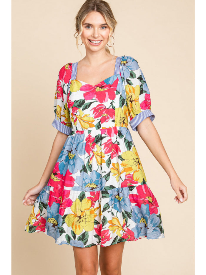 Floral print dress with sweetheart neck