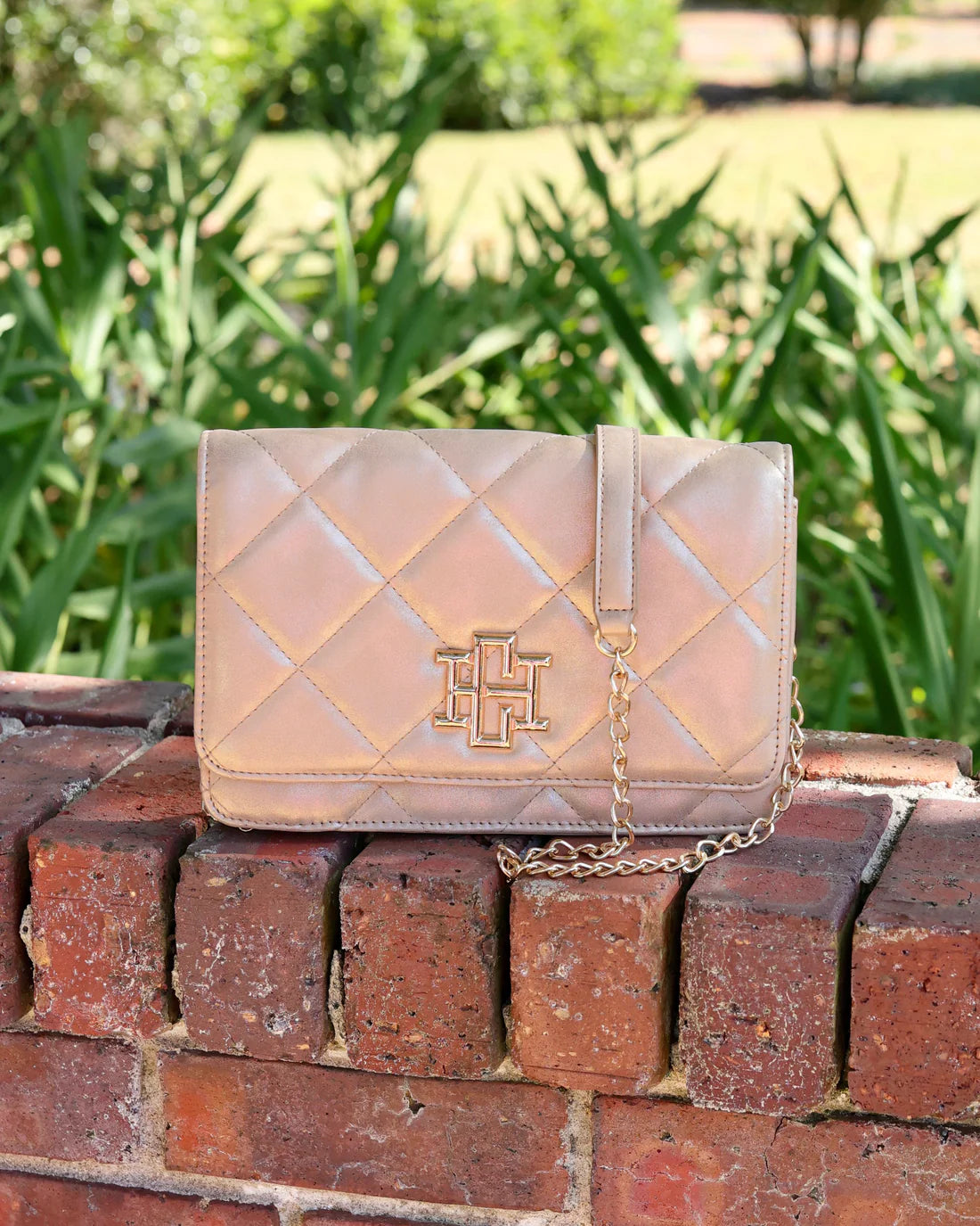 Caroline Hill Bryn Clutch/Crossbody Gold Shimmer