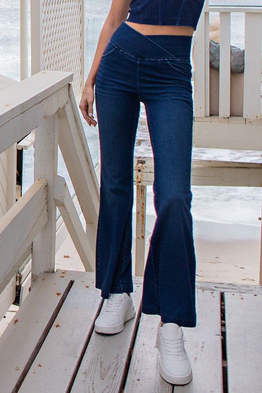 COTTON DENIM V WAIST FLARED PANTS