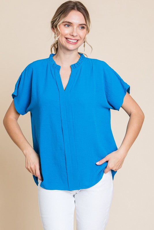 Solid top with slit neck, front point detail,