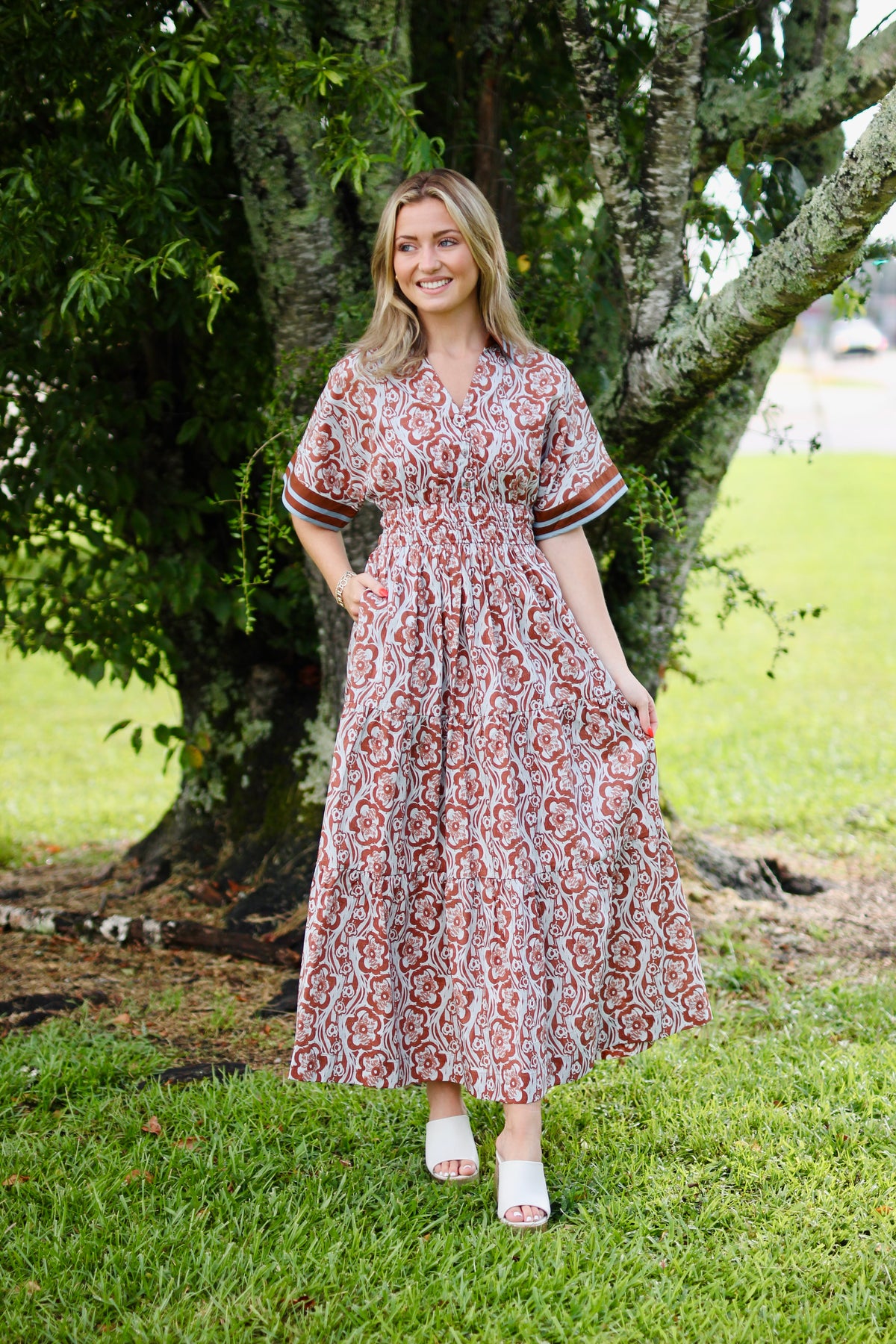 Floral print short shirt sleeve midi dress
