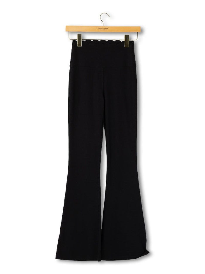 Simple Southern  Scalloped Flare Leggings