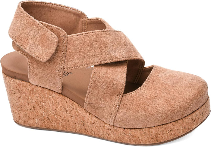 Corkys Footwear womens Case Closed 2.5in wedge Camel Suede