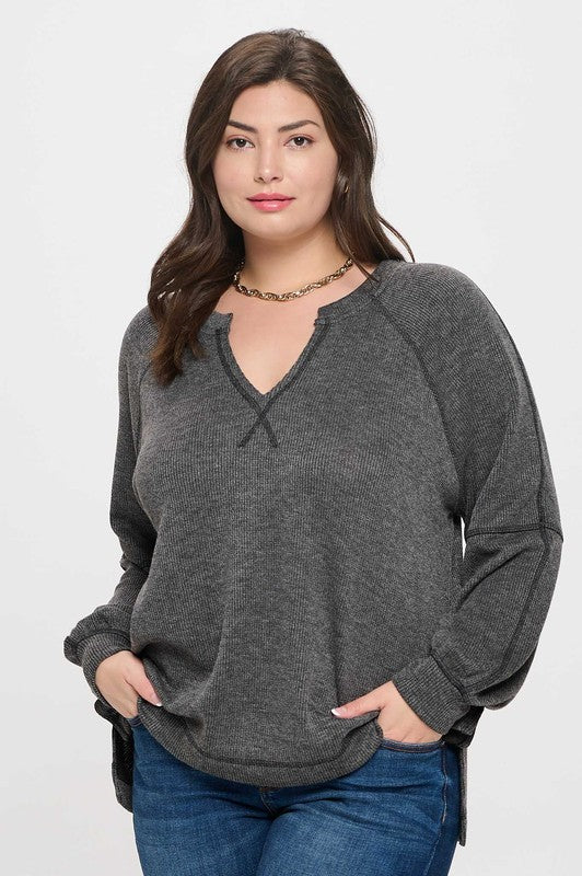 PLUS SPLIT NECK LONG SLEEVE RAGLAN KNIT TOP