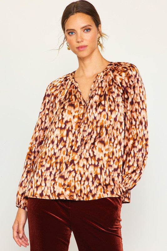 ANIMAL PRINT LONG SLEEVE BLOUSE