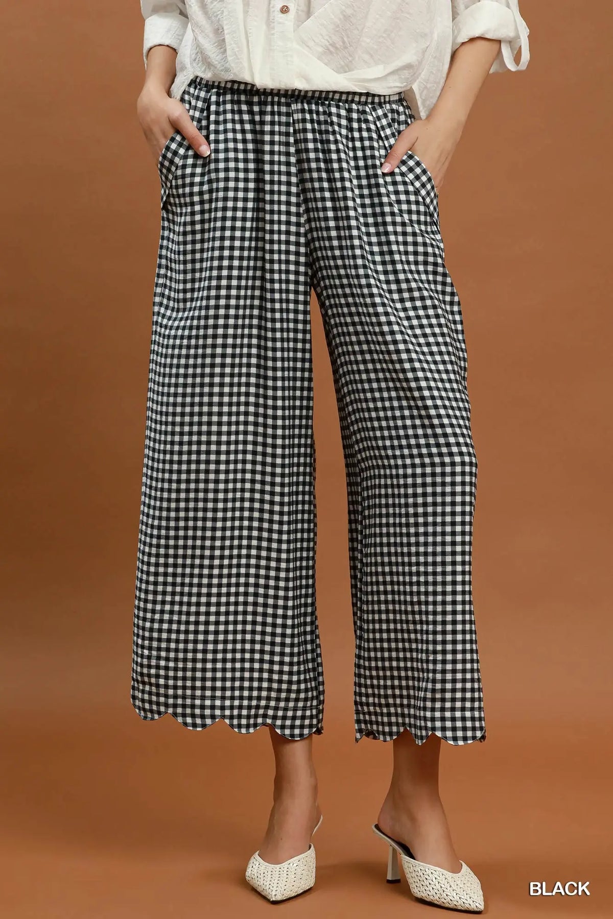 Gingham Wide Leg Scallop Hem Crop Pants