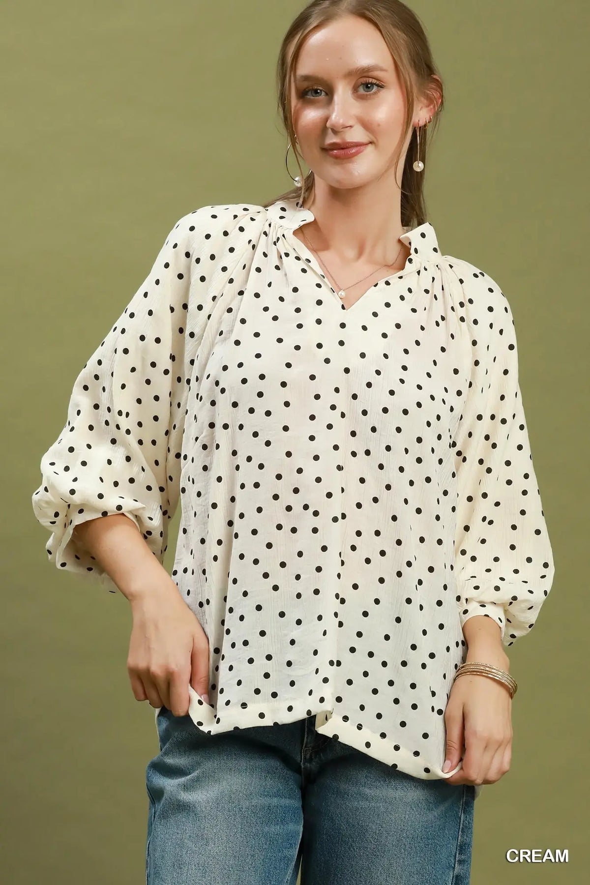 Polka Dot Textured Puff Sleeve Blouse
