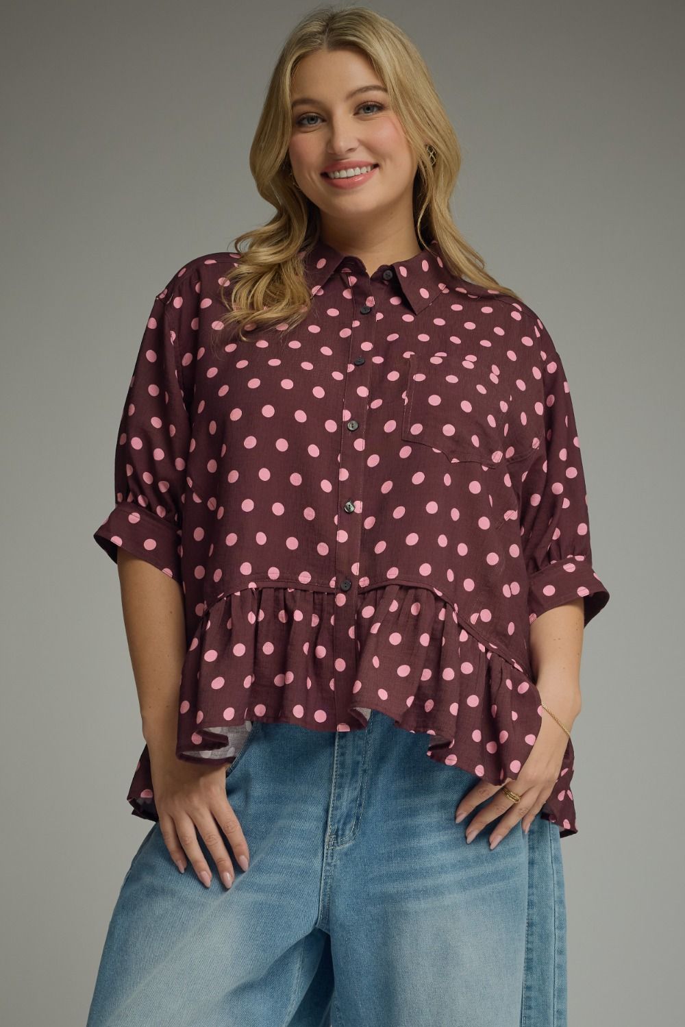 Polka dot short sleeve waist-length top