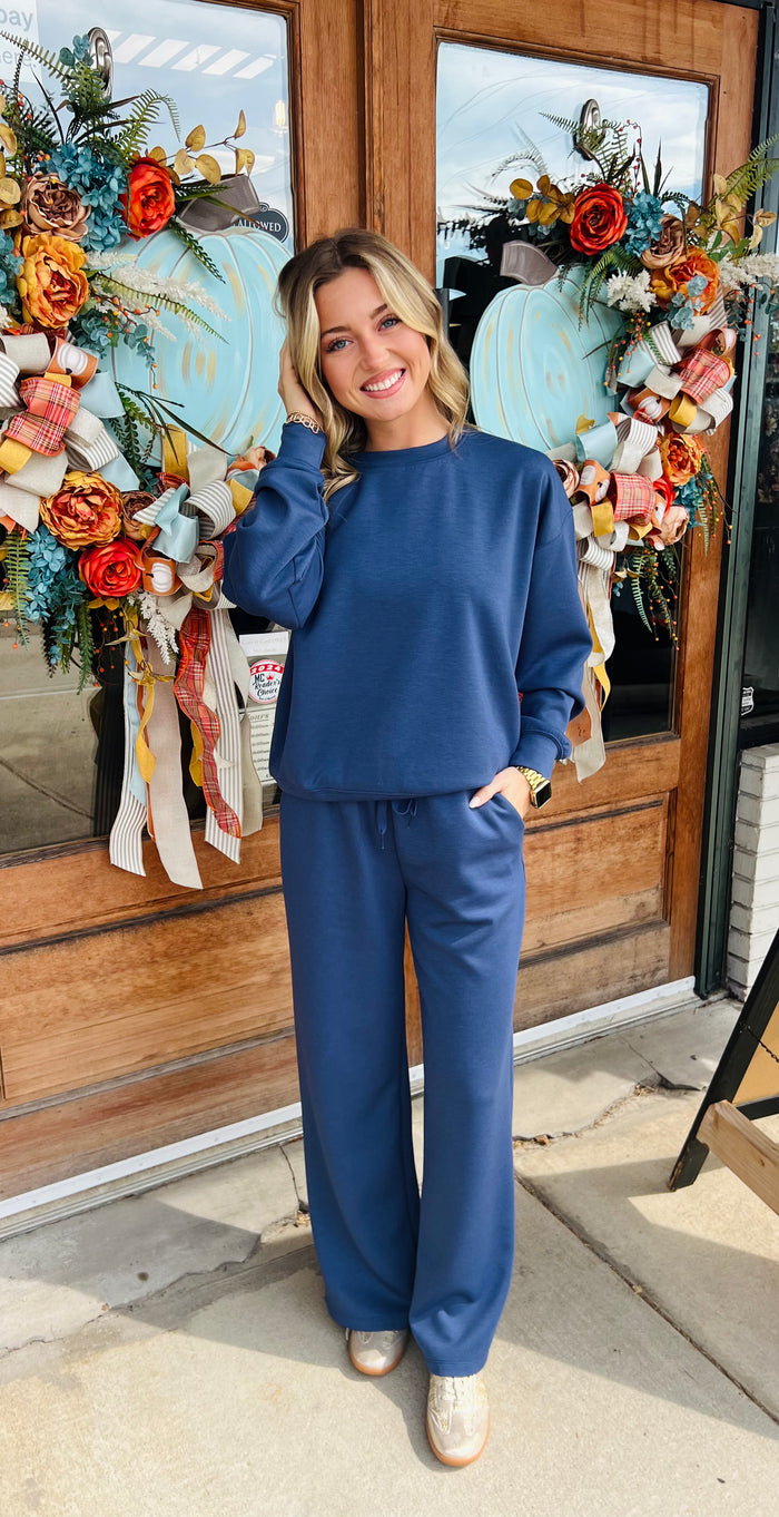 Scuba Crewneck Pullover & Pants Set