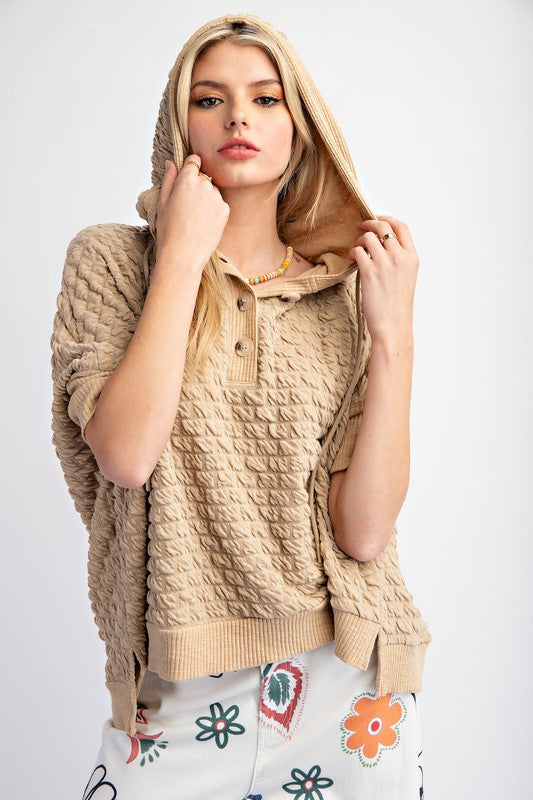 PUFF TEXTURED POLY HACCI HOODIE PULLOVER