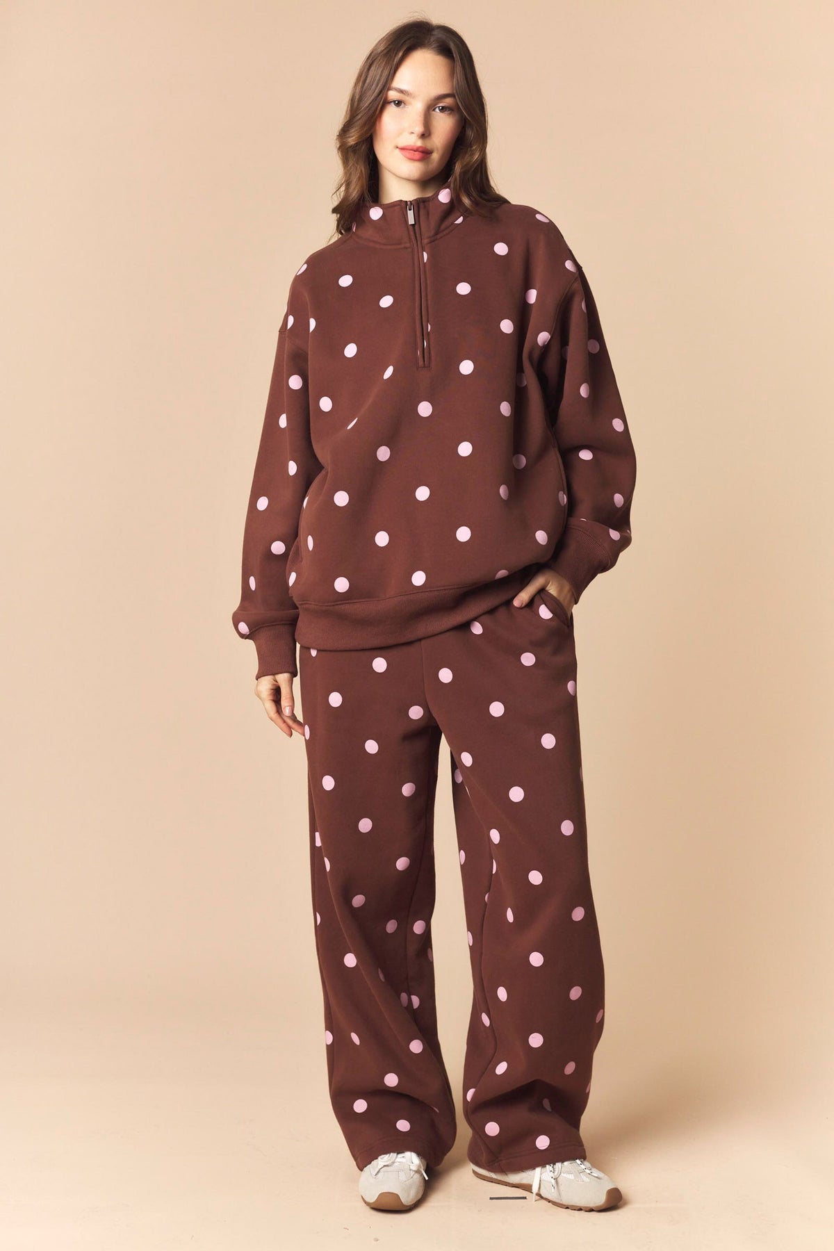 Polka Dot Printed Quarter Zip Fleeced Sweatshirt And Pants