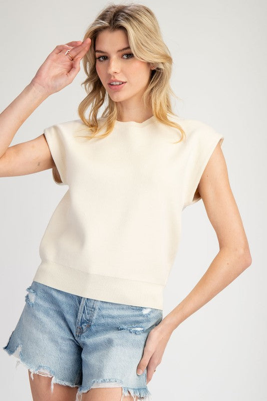 SOLID SLEEVELESS SWEATER TOP